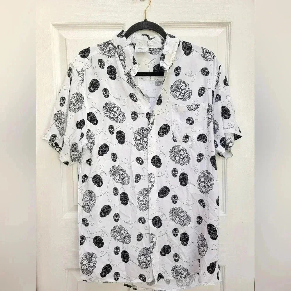 My Buho Men's Sugar Skulls Black & White Button Down Short Sleeve Shirt Size Med